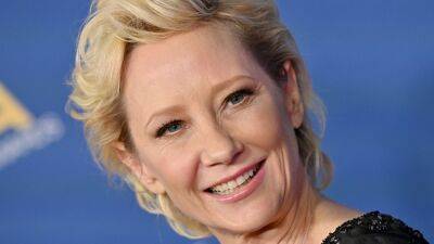 Anne Heche in a coma after fiery Mar Vista crash - fox29.com - Los Angeles - city Los Angeles