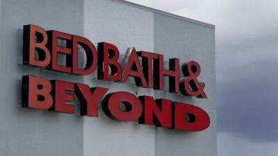 Joe Raedle - Bed Bath & Beyond to close stores, lay off workers in attempt to reverse losses - fox29.com - state Florida - state New Jersey - county Miami - county Union