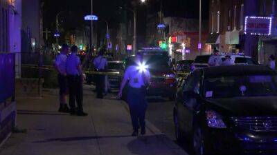 Kensington shootout critically injures 1 man, while another is hospitalized - fox29.com