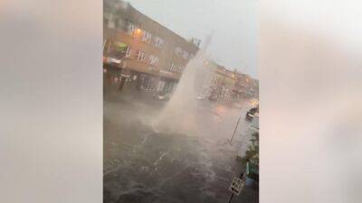 INCREDIBLE VIDEO: Water jets into the air as Chicago is hit by flooding - fox29.com - county Park - city Chicago - county Lawrence