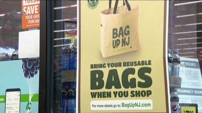New Jersey lawmakers considering tweaks to plastic bag ban - fox29.com - county Garden - state New Jersey