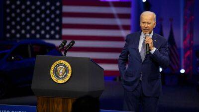 Joe Biden - Biden approval rating rises significantly ahead of midterms, poll finds - fox29.com - Usa - state Florida - Washington - state Michigan - city Detroit, state Michigan