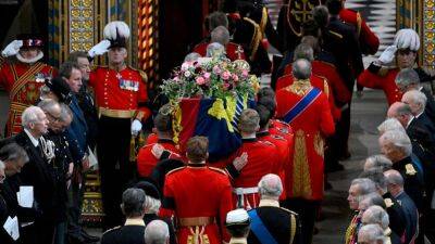 Elizabeth Ii Queenelizabeth (Ii) - prince Harry - Winston Churchill - Williams - Charles Iii III (Iii) - Queen Elizabeth II's state funeral: World gives final farewell to British monarch - fox29.com - Britain - city London - county Hall - county Windsor - county Prince William