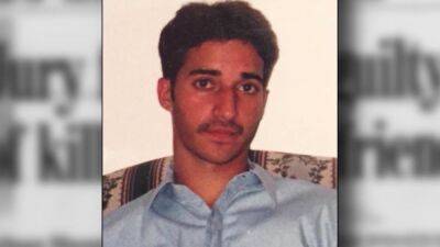 Request to vacate 2000 murder conviction of Adnan Syed granted by judge - fox29.com - city Baltimore