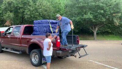 ‘Wonderful’ Texas couple brings U-Haul full of water to Mississippi amid water crisis - fox29.com - state Texas - state Mississippi - Houston - Jackson, state Mississippi