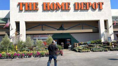 Home Depot workers in Philadelphia petition to form first store-wide union - fox29.com - Canada - city Atlanta - city Philadelphia - Mexico
