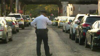 Police: Two men arrive at Philadelphia hospital suffering from severe gunshot wounds - fox29.com
