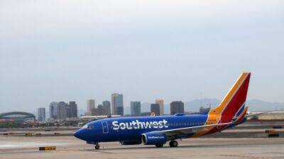 Woman allegedly assaulted during Southwest flight to Phoenix; police officials respond - fox29.com - city Orlando