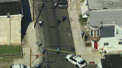 Police: Man, woman recovering after shooting in Strawberry Mansion - fox29.com