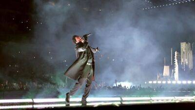 The Weeknd abruptly ended sold-out concert after just 3 songs - fox29.com - Los Angeles - state California - state New Jersey - county Rutherford - city Inglewood, state California
