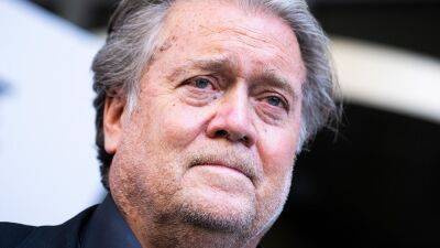 Donald Trump - Steve Bannon - Tom Williams - Steve Bannon expected to surrender in NYC to face criminal charge - fox29.com - New York - Washington - state Connecticut - city Manhattan