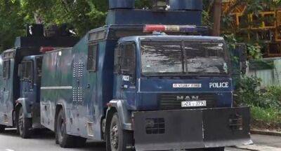 Ranil Wickremesinghe - Protest in Nallur, Jaffna ends. Police fired water cannons earlier to disperse the protestors - newsfirst.lk - Thailand