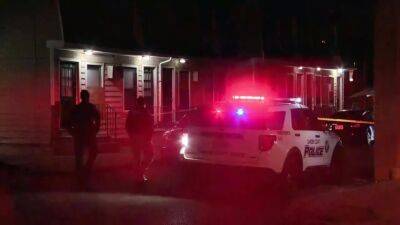 Camden County police investigate early morning fatal shooting of 38-year-old Camden man - fox29.com - state New Jersey - county Camden - state Indiana