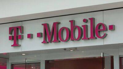 T-Mobile users experience service outages across US, reports say - fox29.com - Usa - Washington - county Mobile