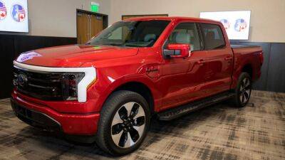 Ford stops EV F-150 production after battery fire - fox29.com - Usa - state Michigan - county Ford - county Dearborn
