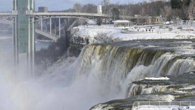 Niagara Falls plunge: Woman, 5-year-old son fall 90 feet; police 'don't believe it was an accident' - fox29.com - Usa - city New York - New York, Usa - state New York - county Niagara - county Falls