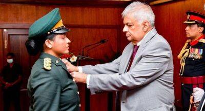 Shavendra Silva - Ranil Wickremesinghe - 75th Independence Commemoration Medal for Armed Forces - newsfirst.lk - Sri Lanka