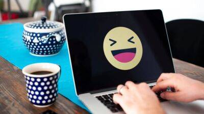 Jaap Arriens - People use emojis to mask their negative feelings, study suggests - fox29.com - city Tokyo - county Frontier