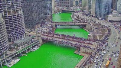 Watch: Chicago River goes green for famed St. Patrick's Day celebration - fox29.com - city Chicago
