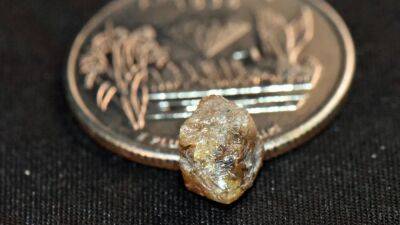 'Big Ugly' 3.29-carat diamond found at Arkansas state park - fox29.com - Britain - state Minnesota - county Park - state Arkansas - county Anderson