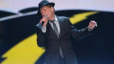 Lindsay Lohan - Singer-songwriter Bobby Caldwell dies at 71 - fox29.com - China - state Nevada - state New Jersey - city Las Vegas, state Nevada - city Hollywood