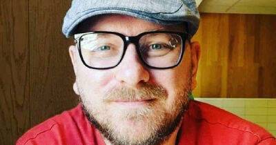 Dean Hollett, brother of Margate comedian Lloyd Hollett, dies aged 50 after contracting Covid - msn.com - county Kent