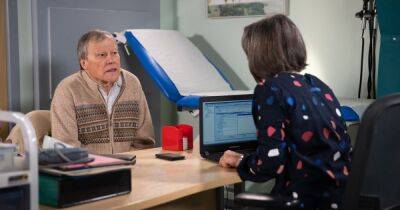 Evelyn Plummer - Fears for Roy Cropper in ITV Coronation Street as his health takes scary turn after devastating death - manchestereveningnews.co.uk