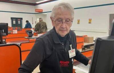 Grocery cashier, 91, can finally retire after raising $75K on GoFundMe - globalnews.ca - Usa - state Oregon