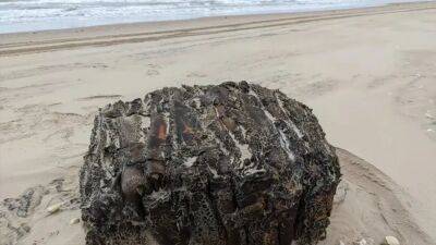 Rubber bales from WWII-era German cargo ship wash up along Texas beaches - fox29.com - Germany - county Island - state Texas - county Park - Brazil - Mexico - county Gulf - city Corpus Christi, state Texas