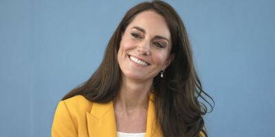 Kate Middleton - Princess Catherine Wears Sunny Yellow Blazer During Visit To Launch Mental Health Awareness Week - justjared.com - county Bath
