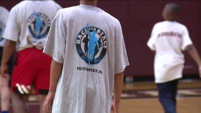 Lower Merion - Lower Merion police play basketball with local youth to strengthen community bond - fox29.com - county Montgomery