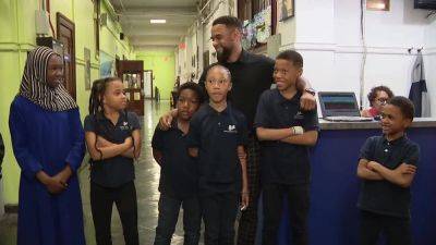 Philadelphia vice principal goes viral for the bond he shares with students - fox29.com
