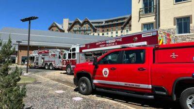 Collapse at Colorado resort leaves 6 hurt, 2 with life-threatening injuries - fox29.com - state Colorado - county Aurora