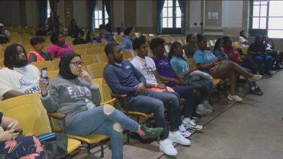 Future Now Summit brings Philadelphia youth together in effort to foster community - fox29.com - Usa - city Philadelphia