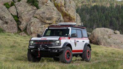 Henry Ford - Ford donates customized Bronco 'firefighting command rig' to National Park Service - fox29.com - Usa - county Forest - state New Mexico
