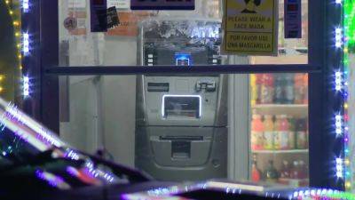 Bomb squad removes explosive device after suspects try to blow up ATM in Olney: police - fox29.com - city Philadelphia