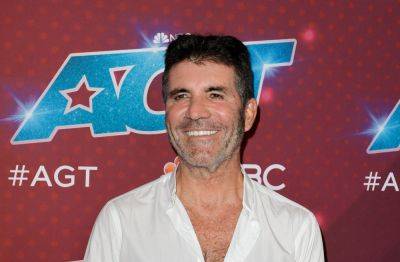 Simon Cowell - Lauren Silverman - Simon Cowell Gets Vulnerable About Prioritizing Mental Health And Trying Therapy: ‘It’s Like A Weight Has Lifted Off My Shoulders’ - etcanada.com - Britain